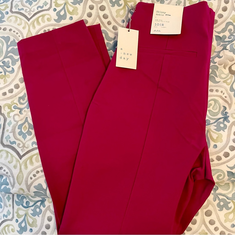 Magenta/Fuchsia Skinny Ankle Pants